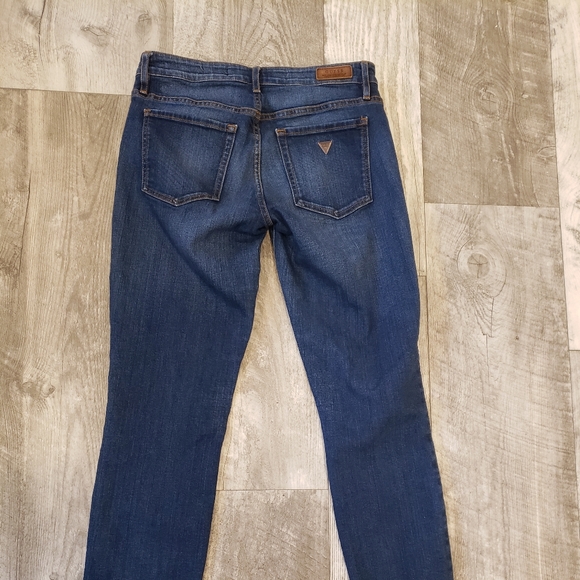 Guess Jeans - Picture 2 of 5